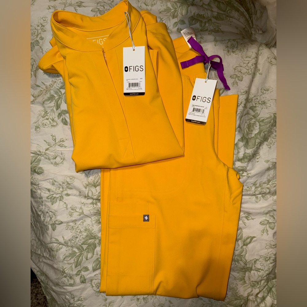 Figs Yellow Dandelion Scrub Set NWT Limited Edition High Waist Isabel